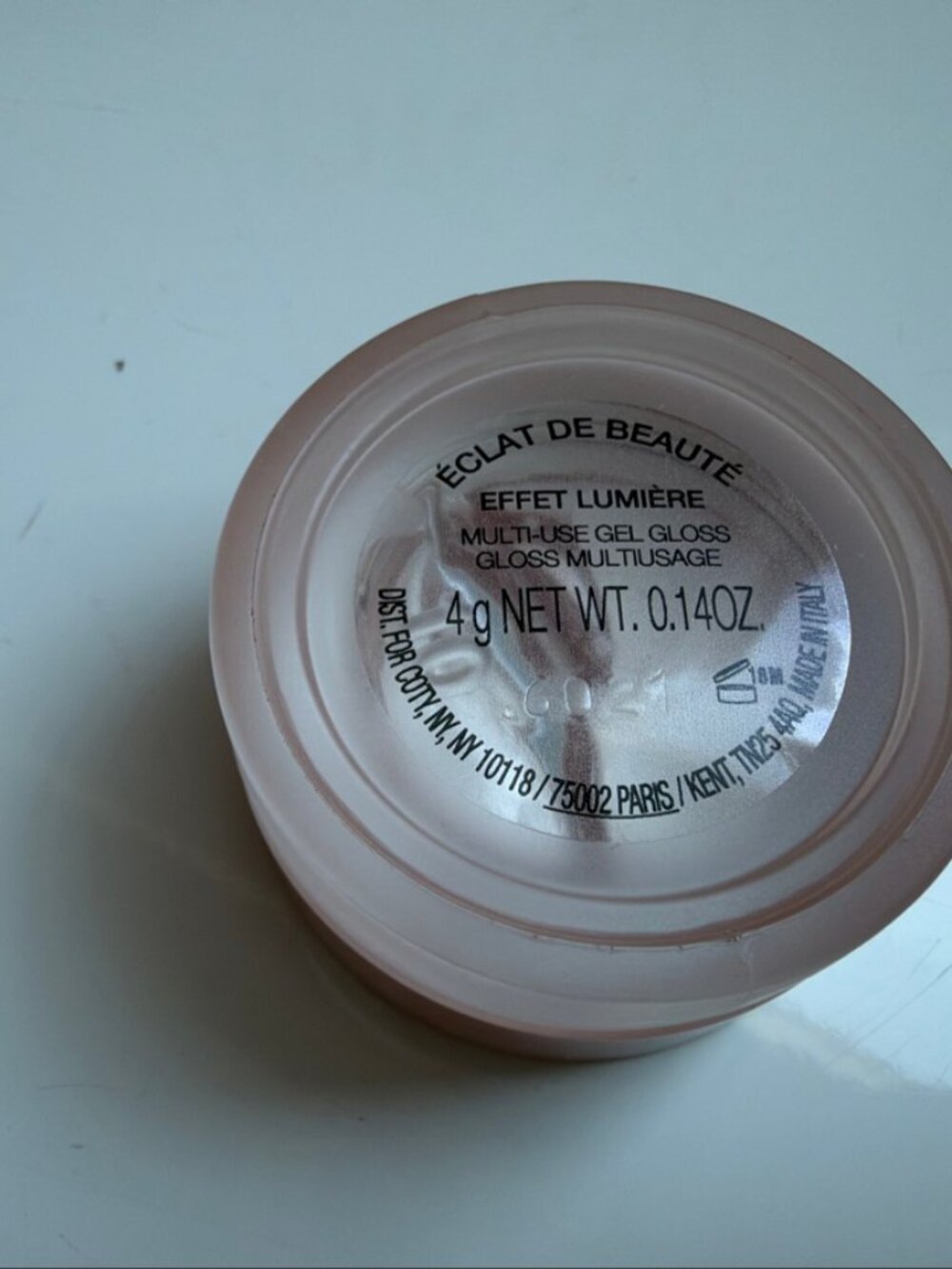 Gucci Beauty Eclat de Beaute Effet Lumiere Multi-Use Gel Gloss 4g | New